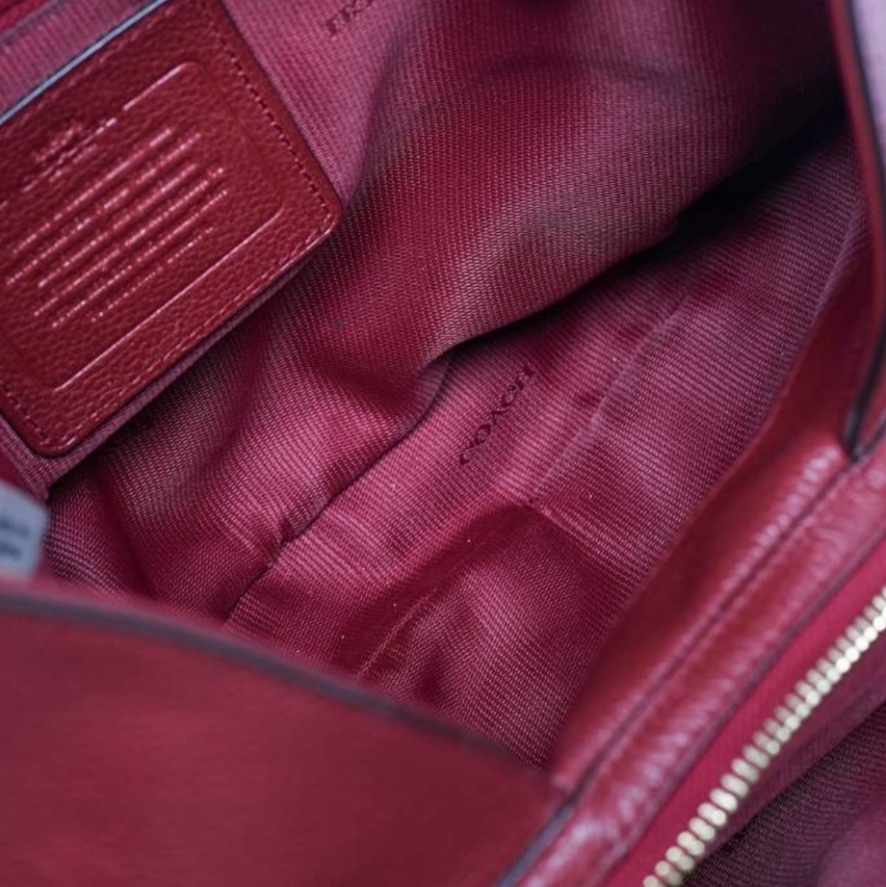 Coach Edie 31 Pebbled Leather Shoulder Bag - Picture 6 of 9